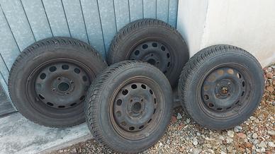 gomme complete invernali 175/65 r 14 Bridgestone 