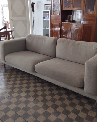 Divano 4 posti
