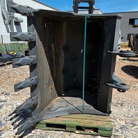 BENNA SCAVO PER ESCAVATORE HITACHI ZX300-7 NUOVA