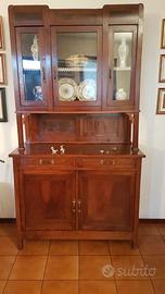 Credenza con vetrina