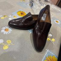 Mocassino in pelle con tacco in cuoio