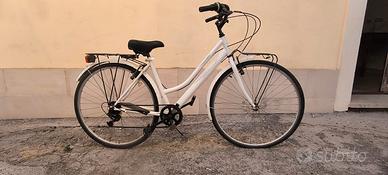 DUE BICI DA DONNA