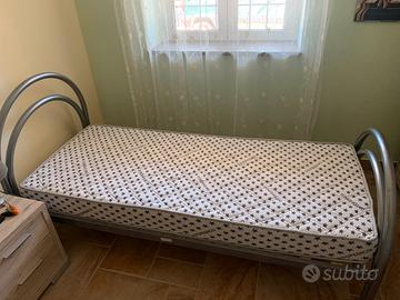 letto una piazza completo di materasso nuovo