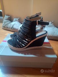 Sandali in raso e strass