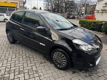 Clio 1.2 benzina anno 2009