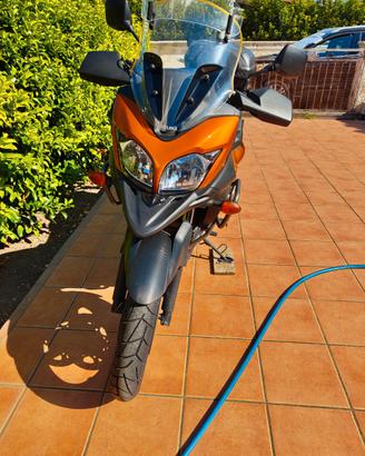 Suzuki V-Strom
