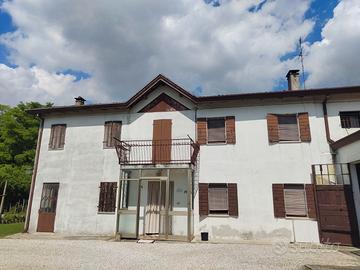 Rif. l-al822 casa singola con due unità abitative