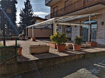 Bar ristorante pizzeria forno a legna