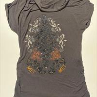 T-shirt Met con motivo celtico 