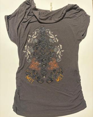 T-shirt Met con motivo celtico 