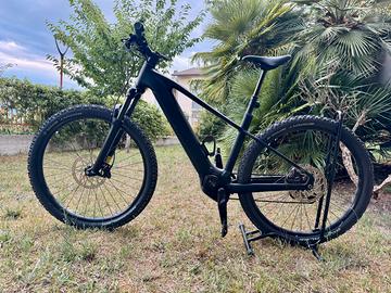 CUBE Reaction Hybrid Pro 800 Blackline 2025-600km