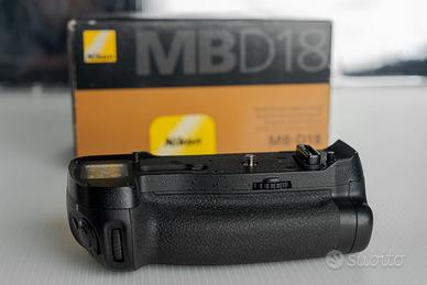 Nikon D850 Battery Grip MB-D18