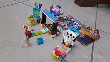 Lego friends La sala giochi del parco divertimenti