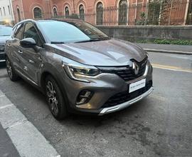 Renault Captur 1.6 E-Tech hybrid Techno Fast Track