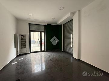 NEGOZIO A REGGIO DI CALABRIA