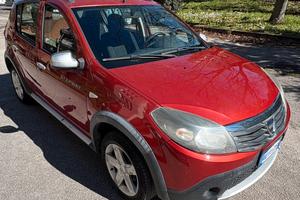 Dacia Sandero Stepway 1.6 GPL/Benz un proprietario
