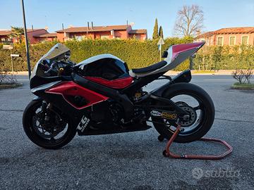 SUZUKI GSXR 1000 R 
