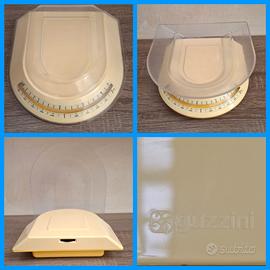 BILANCIA VINTAGE GUZZINI. FUORIGROTTA.