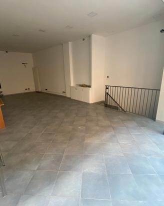 Negozio ristrutturato centro storico Asti
