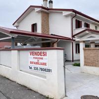 Casa a schiera di testa