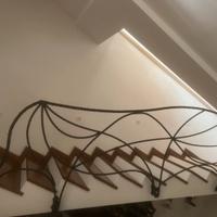 Scala ferro battuto pieno lavorato a mano