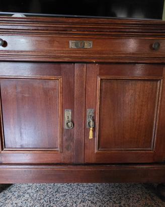 credenza anni 900