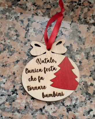 Pallina di Natale in legno con dedica 