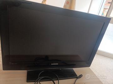 Televisore Samsung 32" LCD