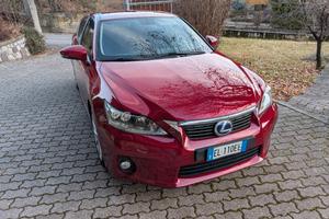 Lexus ct200h ibrida batteria trazione nuova  auris