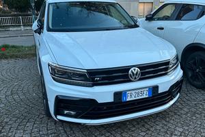 Volkswagen Tiguan 2.0 tsi 4motion dsg R Line