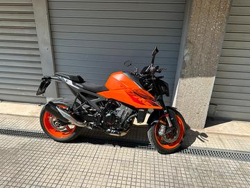 Ktm 990 duke full