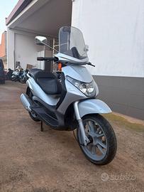 Piaggio Beverly 125