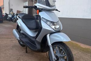 Piaggio Beverly 125
