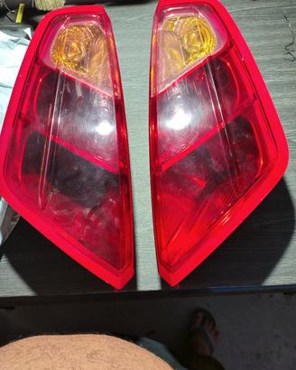 fari posteriori fiat grande punto 
