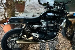 Triumph Speed Twin 1200