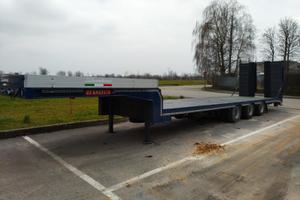 Semirimorchio de Angelis ribassato con rampe