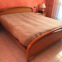 Giro letto con comodini
