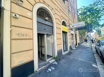 NEGOZIO A GENOVA