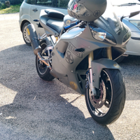 Yamaha R1 2001