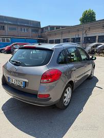 Renault Clio 1.2 16V TCE 105CV SporTour Live!