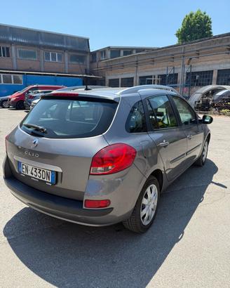 Renault Clio 1.2 16V TCE 105CV SporTour Live!