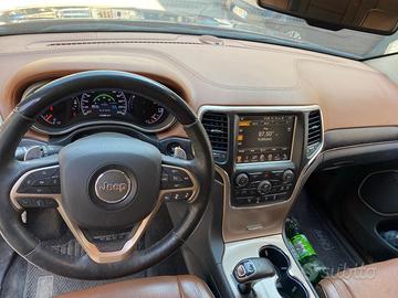 Grand Cherokee Summit Platinum Edition