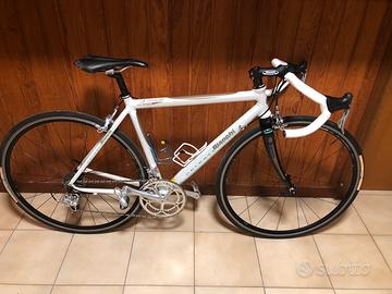 Bicletta da corsa Bianchi “celeste puro”