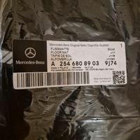 Set completo 4 tappetini in moquette originali AMG