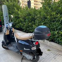 Scooter Piaggio Vespa Et4 125