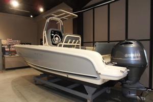 Barca usata invictus 200 fx