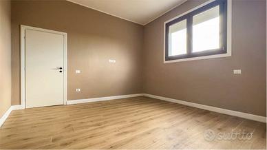 Indipendente ristrutturata a nuovo con terrazza