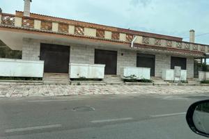 Locale Commerciale Viale Kennedy