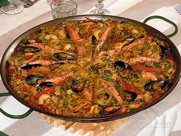 Paellera originale spagnola per 10 persone.