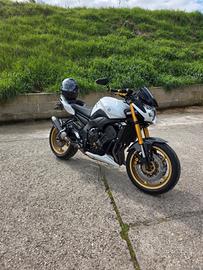 Fazer 800